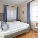 Maierbraeu Hotel 3*