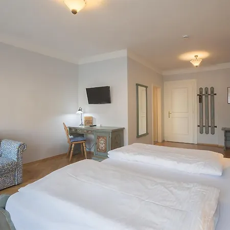 Maierbraeu Hotel 3*