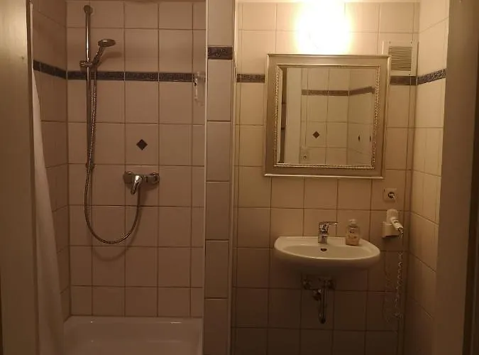 Hotell Maierbraeu 3*